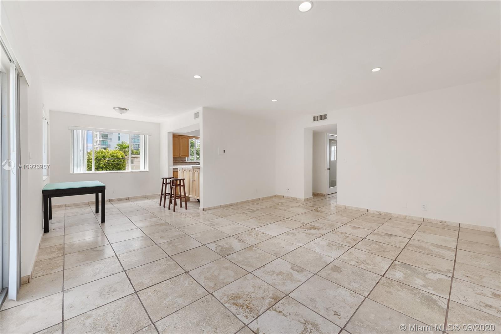 Miami Beach, FL 33139,1601 Bay Rd #5