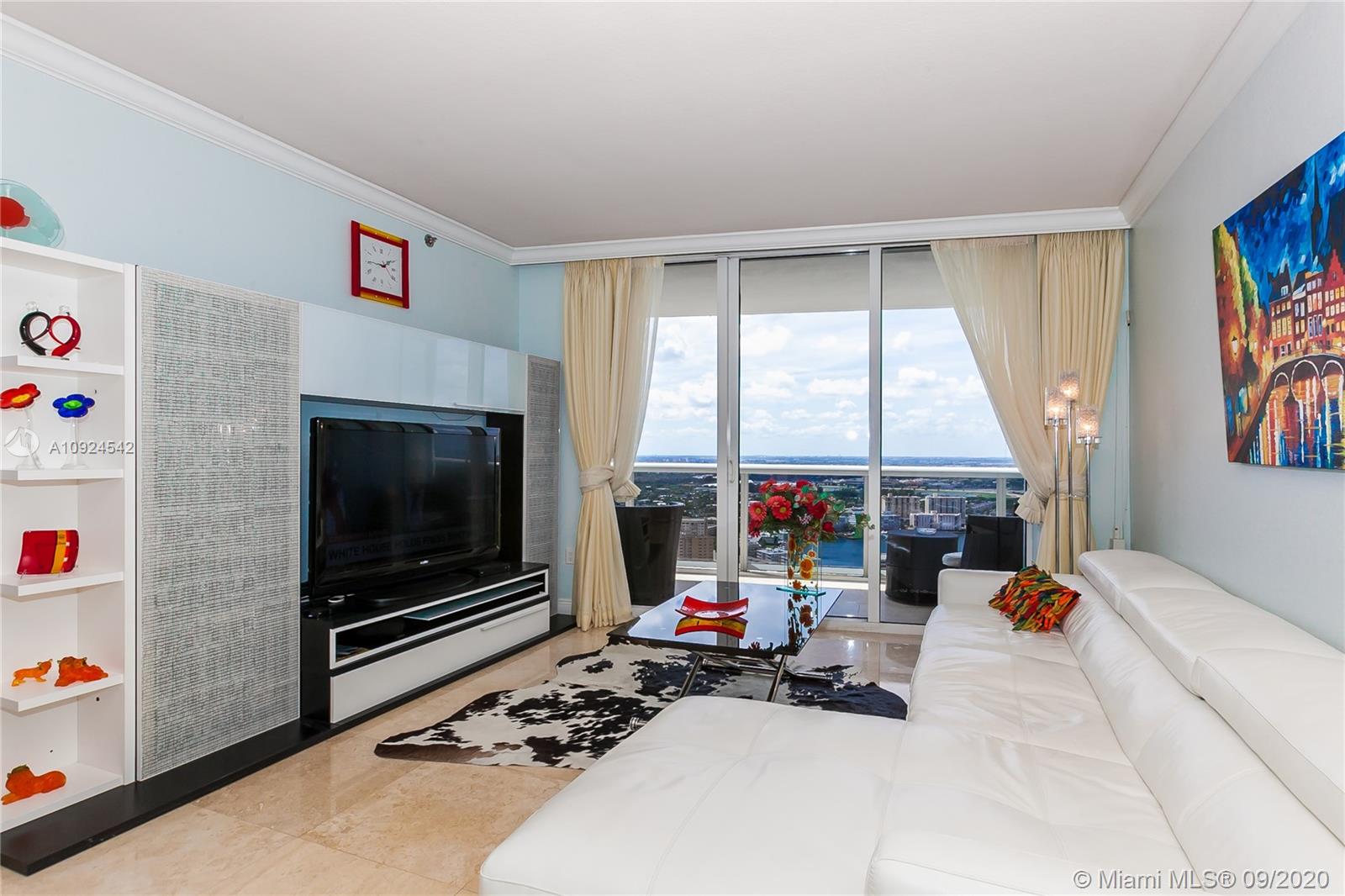 Hallandale Beach, FL 33009,1800 S Ocean Dr #3906