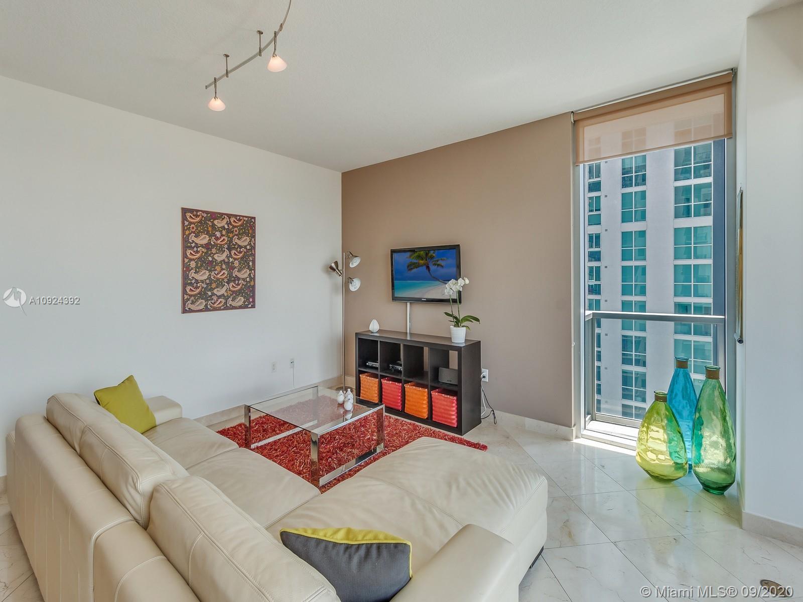 Miami, FL 33131,1050 Brickell Ave #2714