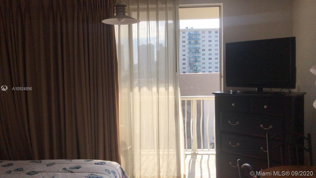 Sunny Isles Beach, FL 33160,19201 Collins Ave #636