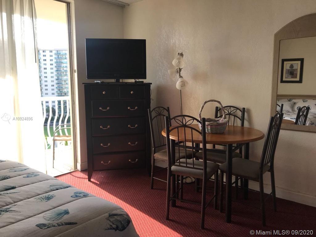 Sunny Isles Beach, FL 33160,19201 Collins Ave #636