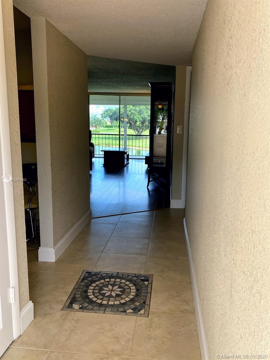 Pembroke Pines, FL 33025,9320 S Hollybrook Lake Dr #203