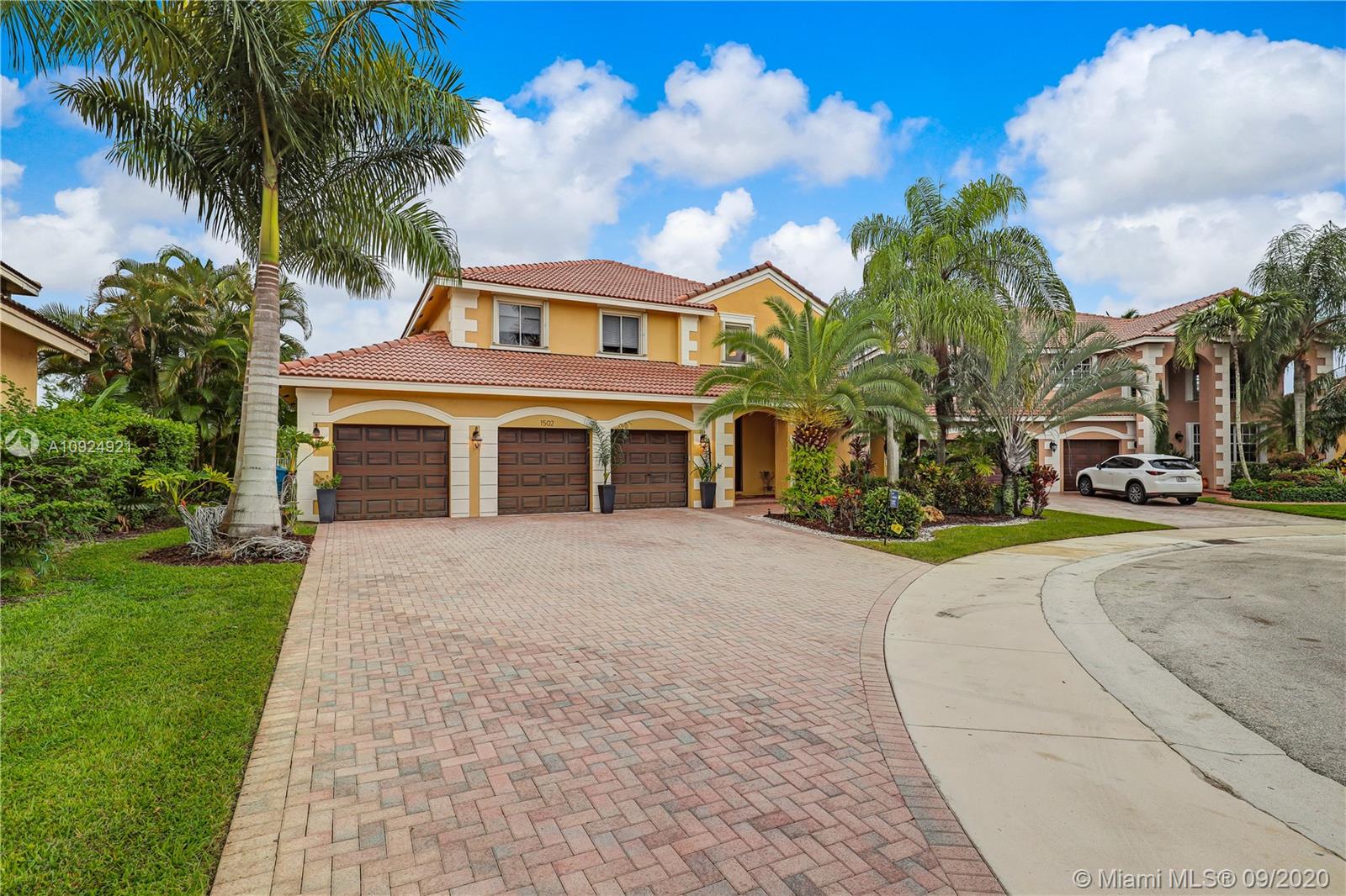 Weston, FL 33327,1502 Blue Jay Cir