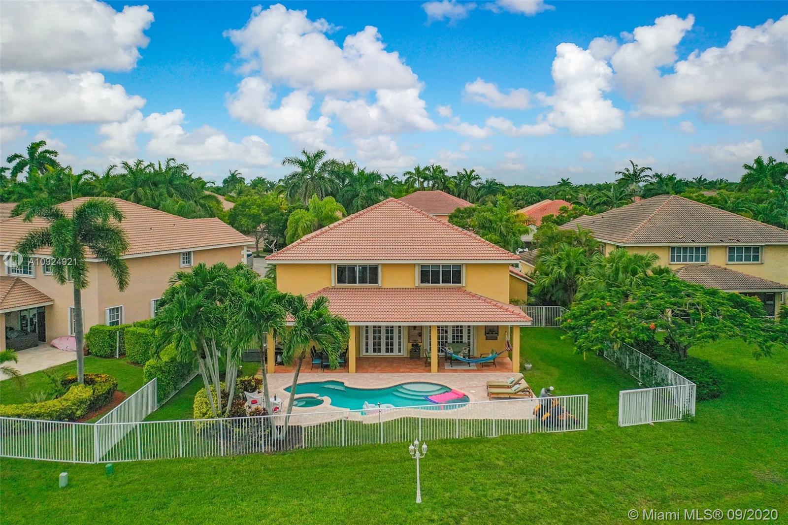 Weston, FL 33327,1502 Blue Jay Cir