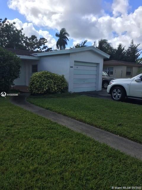 3682 NW 34th St, Lauderdale Lakes, FL 33309