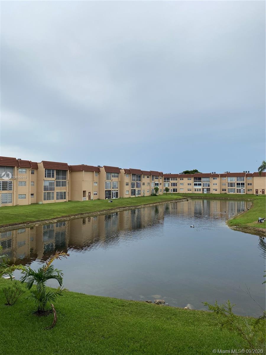 8901 Sunrise Lakes Blvd #207, Sunrise, FL 33322