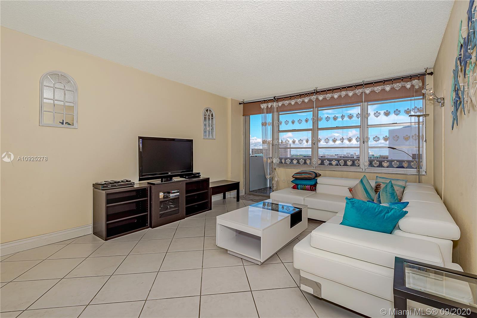 Hollywood, FL 33019,3725 S Ocean Dr #1219