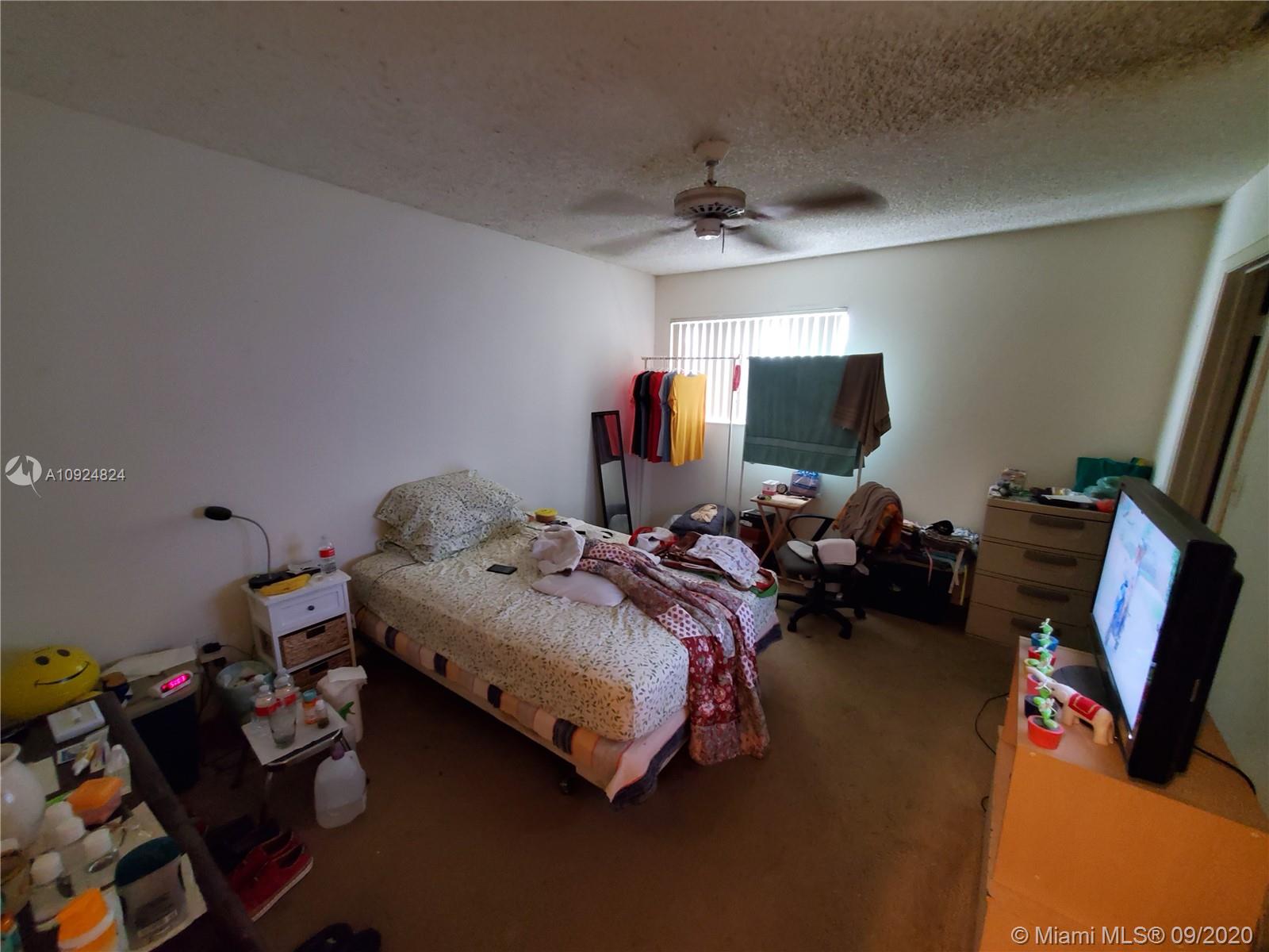 Oakland Park, FL 33309,3429 NW 44th St #106