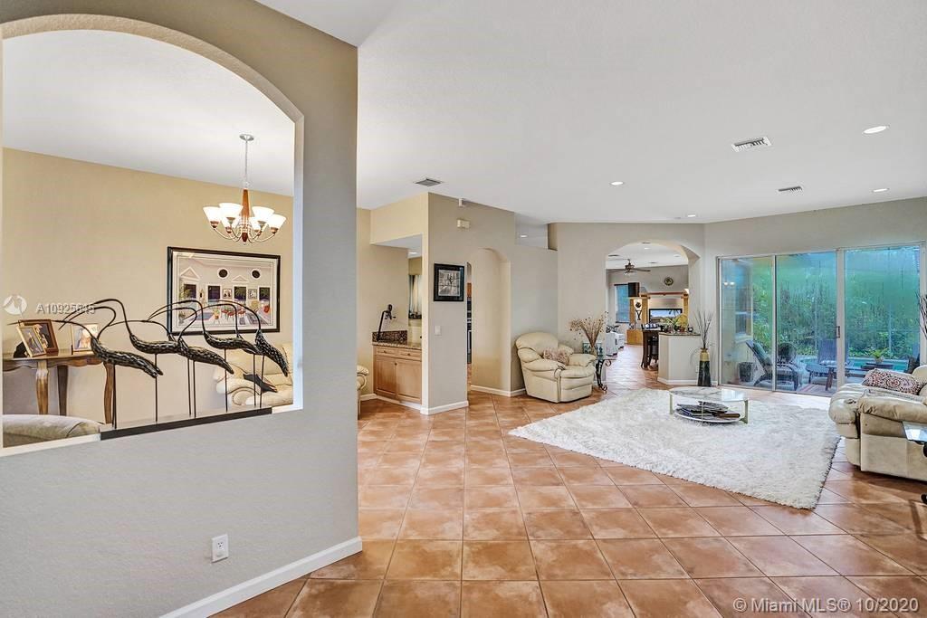 Weston, FL 33331,3764 Oak Ridge Cir