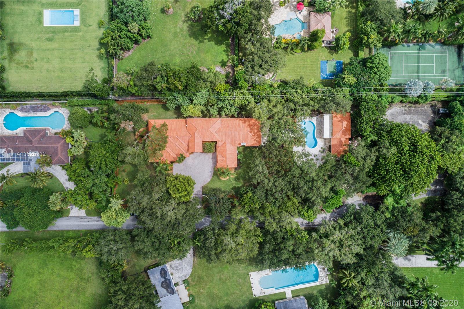 Pinecrest, FL 33156,8941 SW 65th Ct