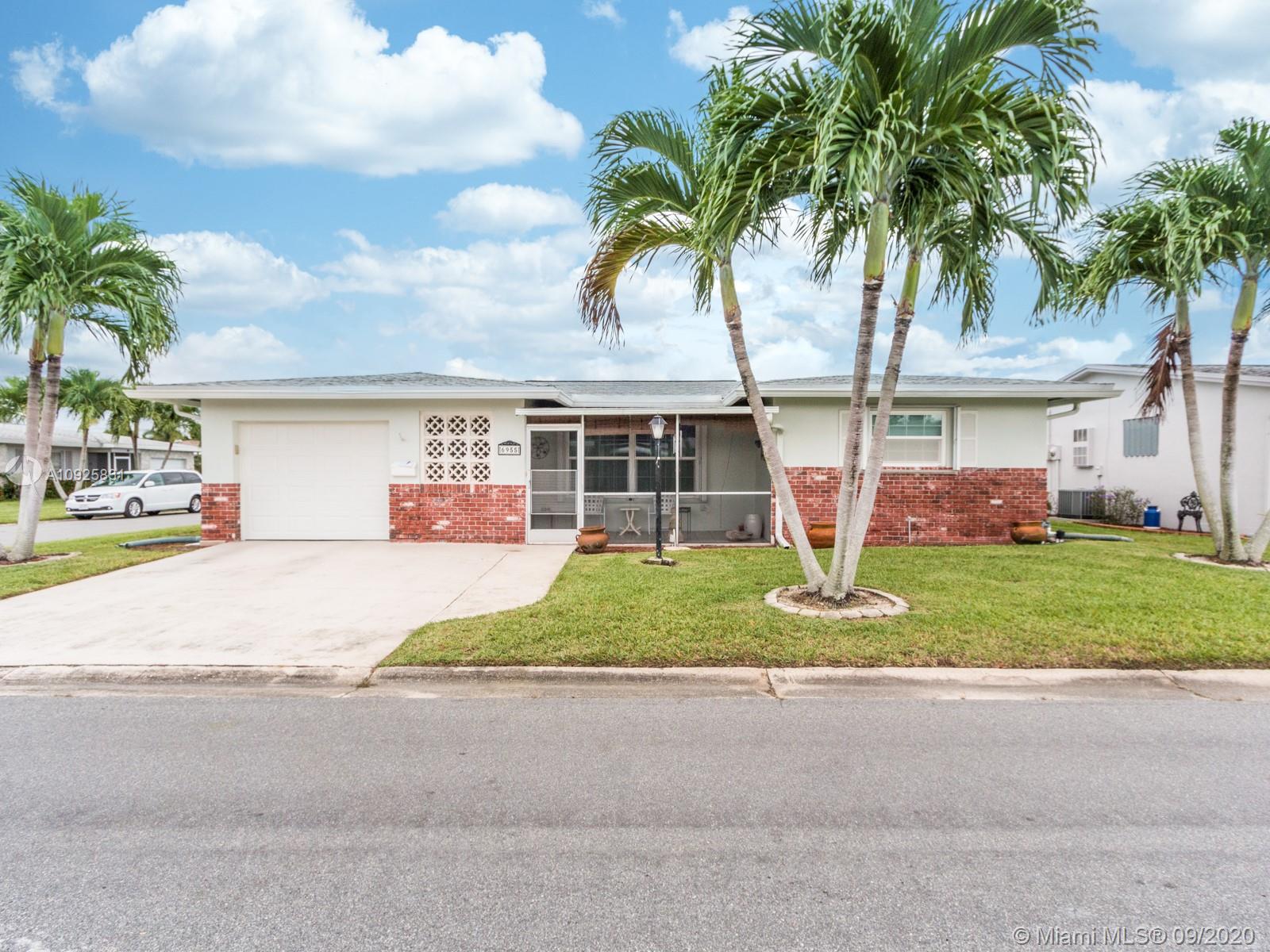 6955 NW 14th Pl, Margate, FL 33063