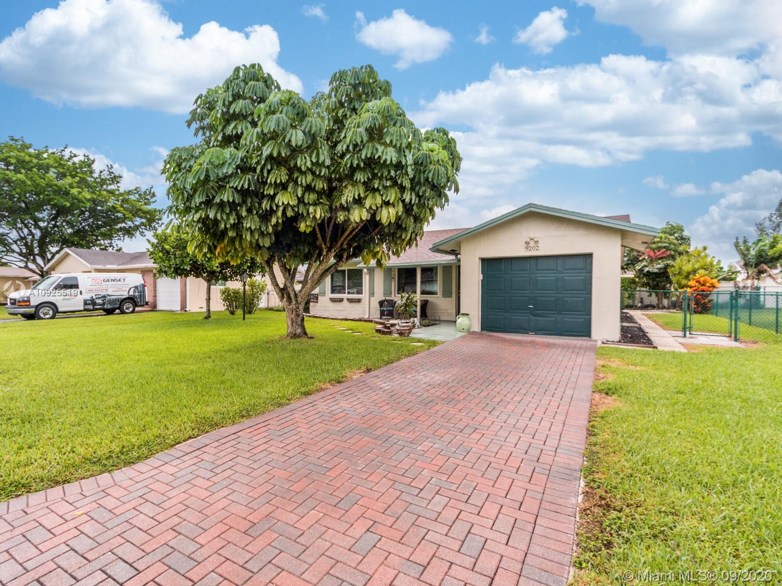 9202 NW 81st Pl, Tamarac, FL 33321