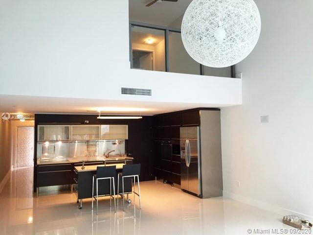 Miami Beach, FL 33140,6000 Collins Ave #138