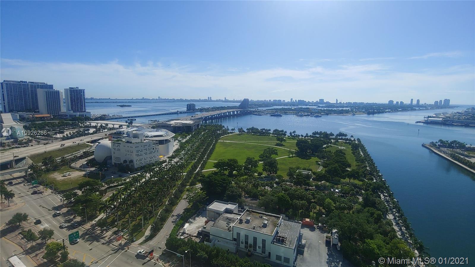 Photo 1 of Ten Museum Park Apt 2301 in Miami - MLS A10926266