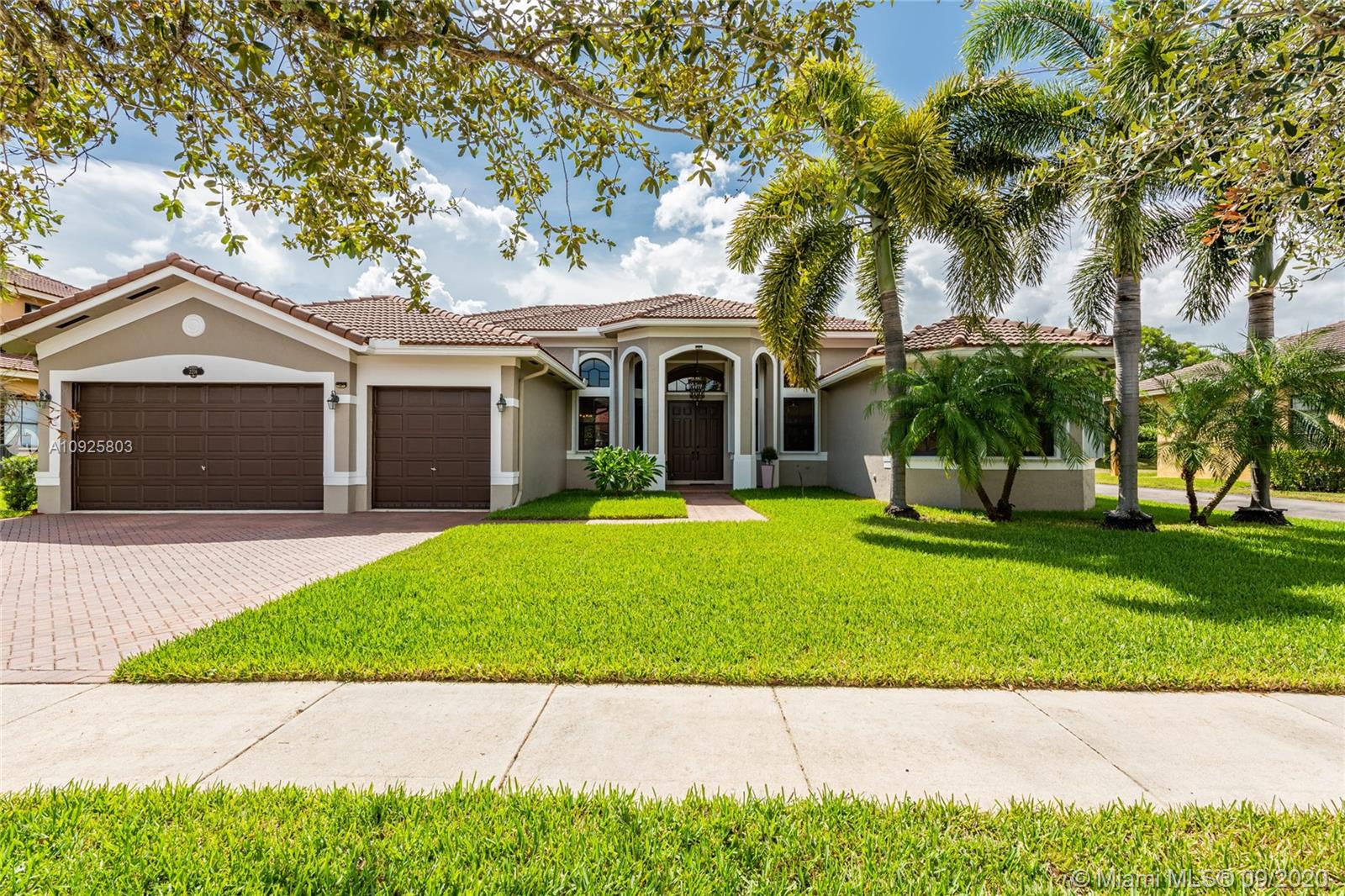 2216 SW 195th Ave, Miramar, FL 33029