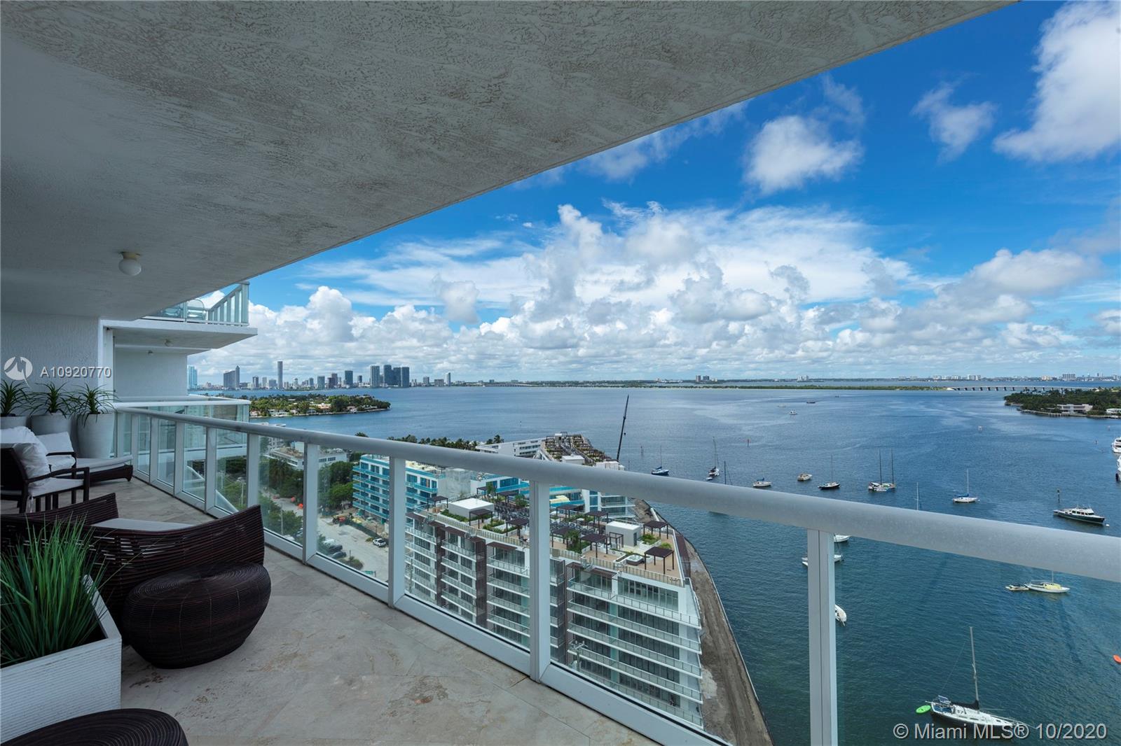 Miami Beach, FL 33139,10 E Venetian Way #1704