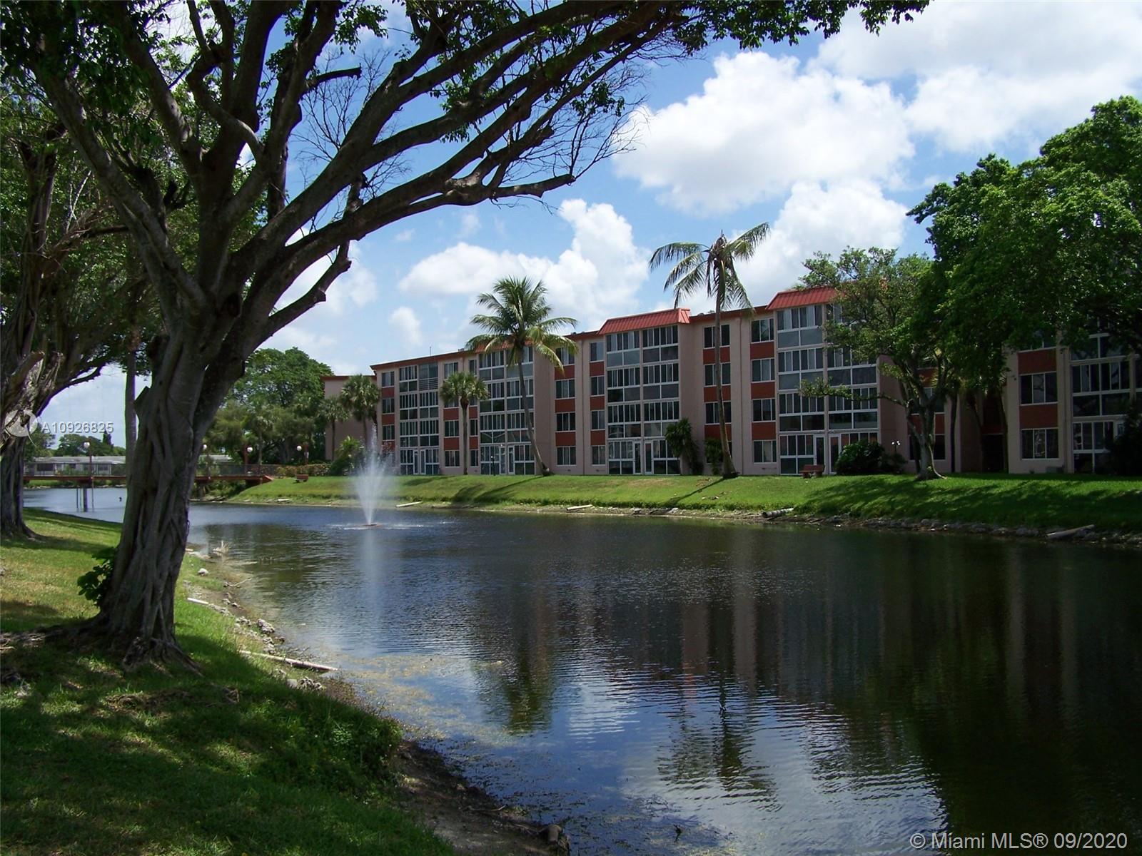 Sunrise, FL 33313,1080 Del Lago Cir #305