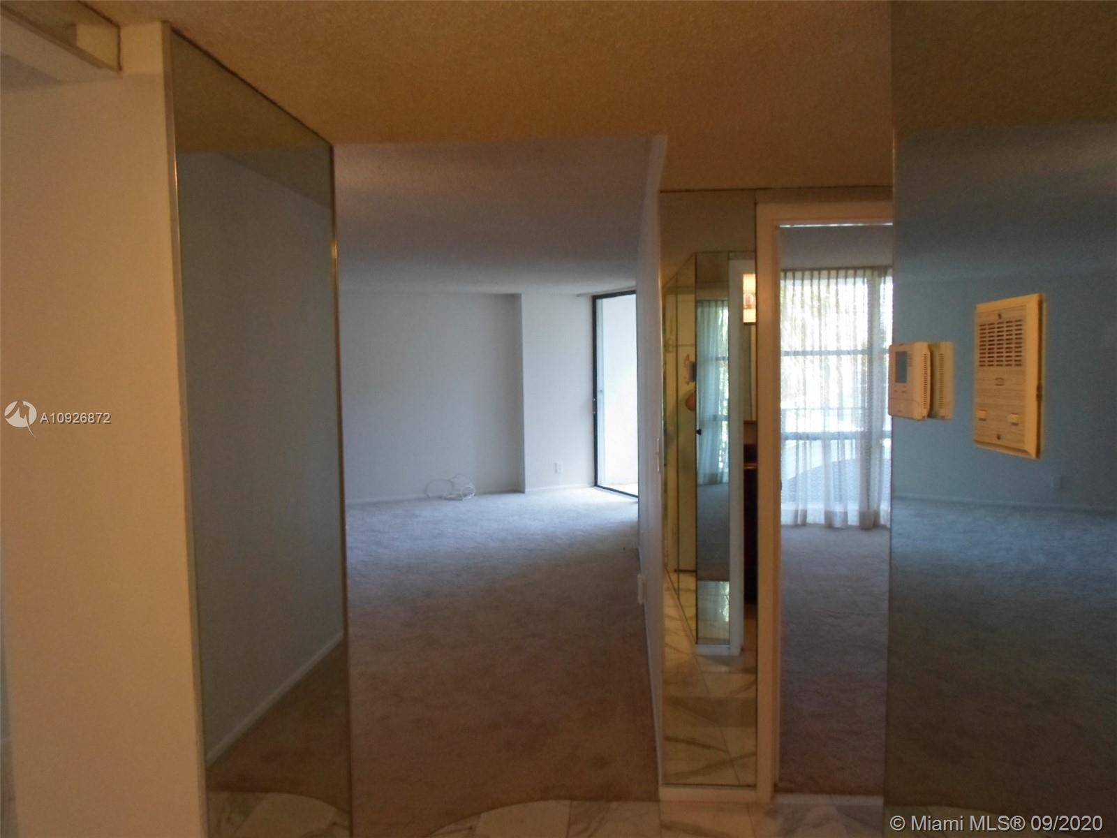 Hallandale Beach, FL 33009,1000 Parkview Dr #212