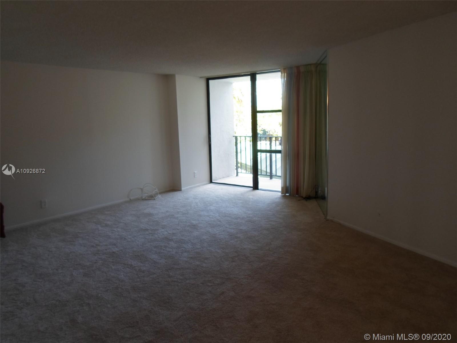 Hallandale Beach, FL 33009,1000 Parkview Dr #212