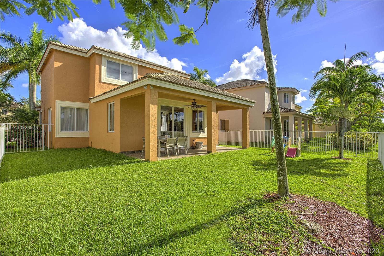 Weston, FL 33327,464 Conservation Dr