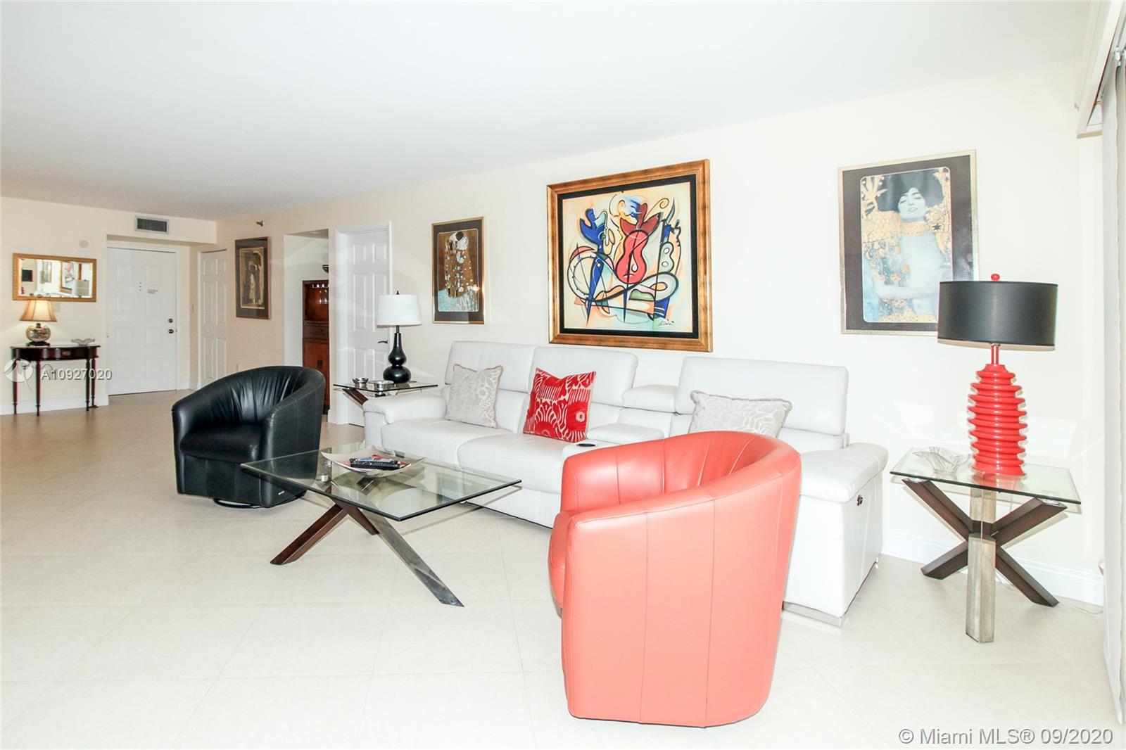 Hollywood, FL 33019,1201 S Ocean Dr #406S