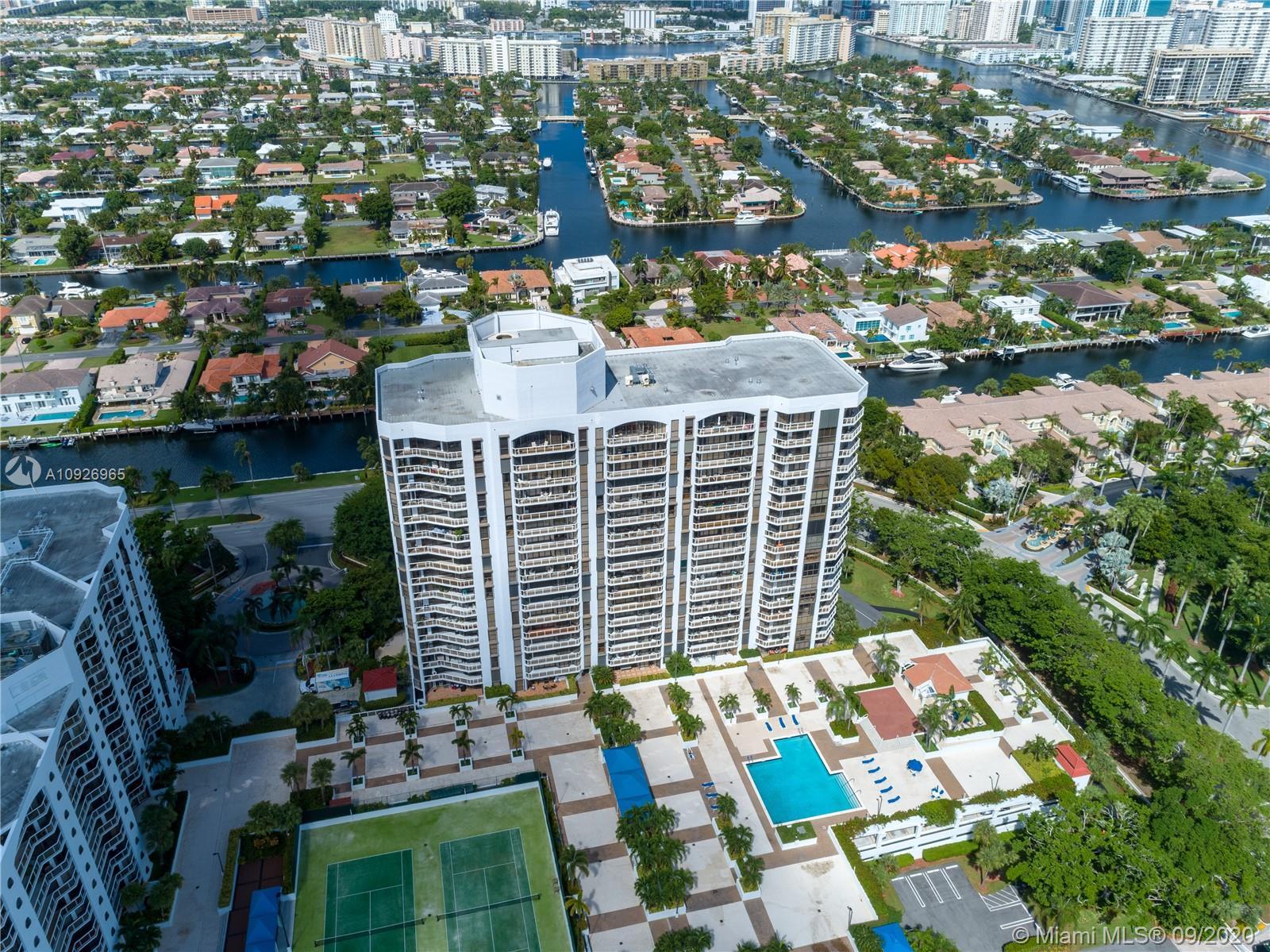 Aventura, FL 33180,3640 Yacht Club Dr #203