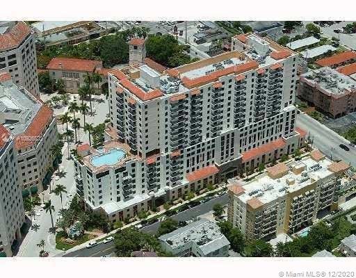 Coral Gables, FL 33134,888 S Douglas Rd #PH15