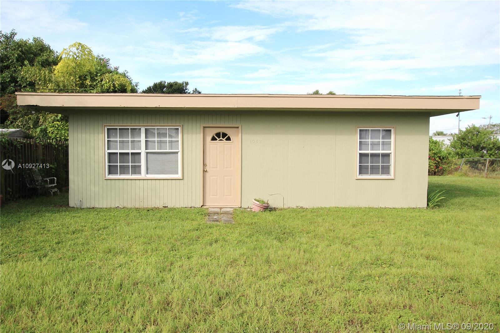 1052 10th Street, Bulkhead Ridge, FL 34974