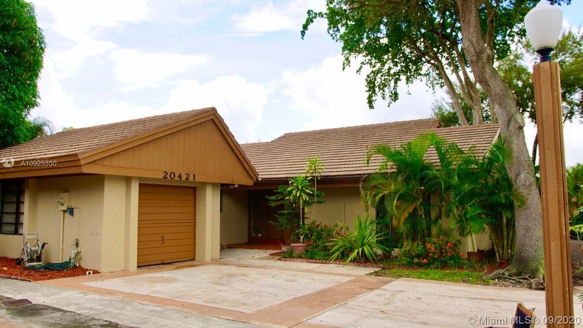 20421 NE 10th Pl, Miami, FL 33179