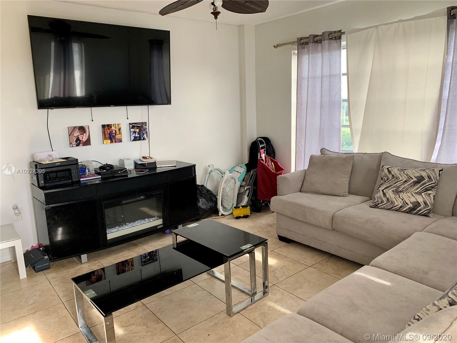 Lauderhill, FL 33319,4164 Inverrary Dr #814