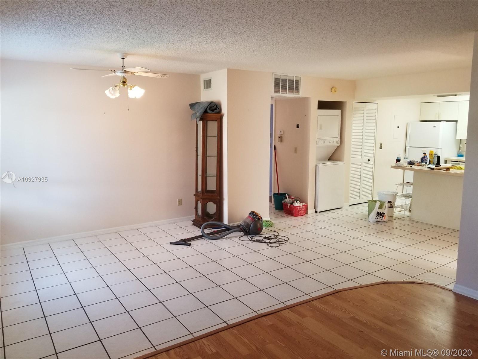 Port St. Lucie, FL 34952,122 SE Village Dr #122