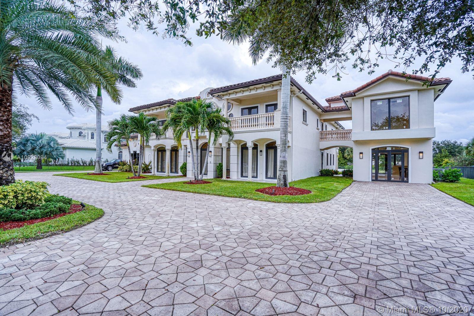 Davie, FL 33330,12683 Grand Oaks Dr