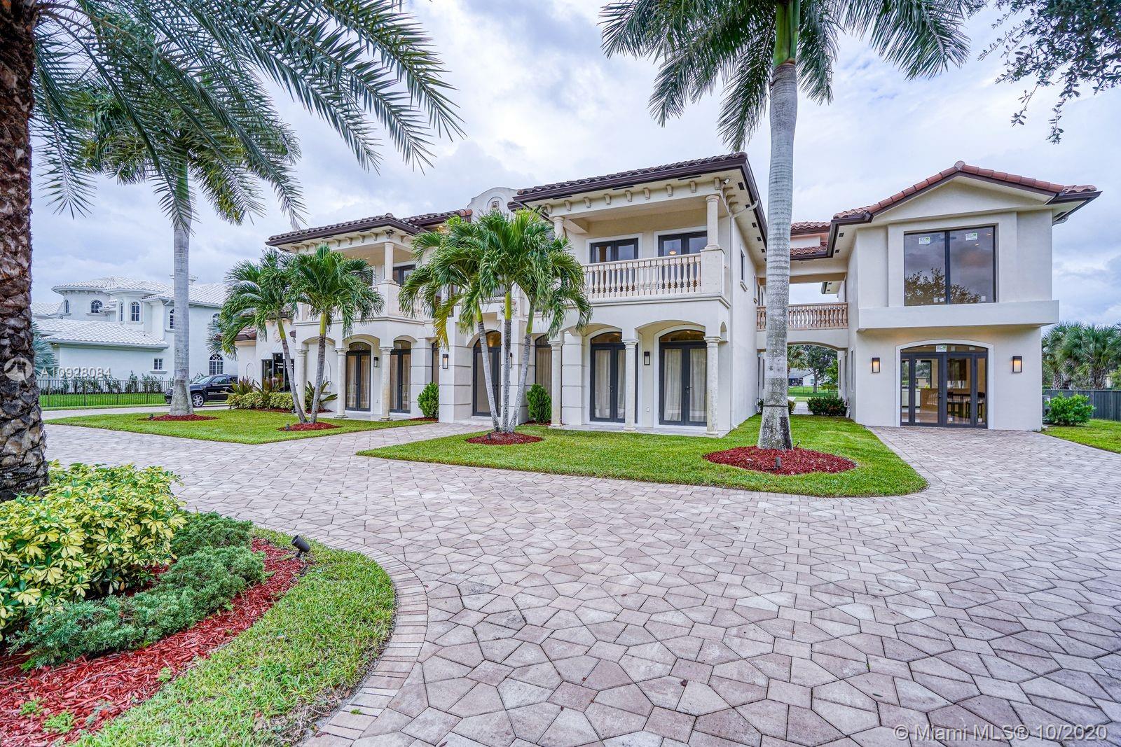 Davie, FL 33330,12683 Grand Oaks Dr