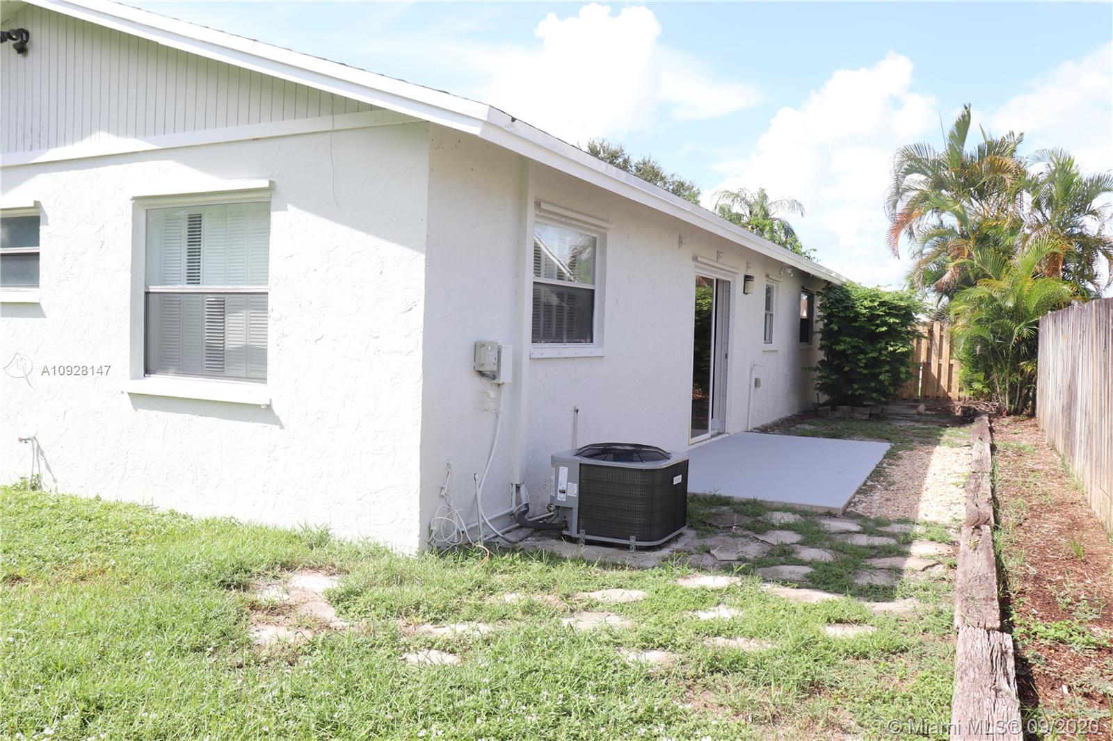 Lake Worth, FL 33463,5286 W Woodstone Cir W