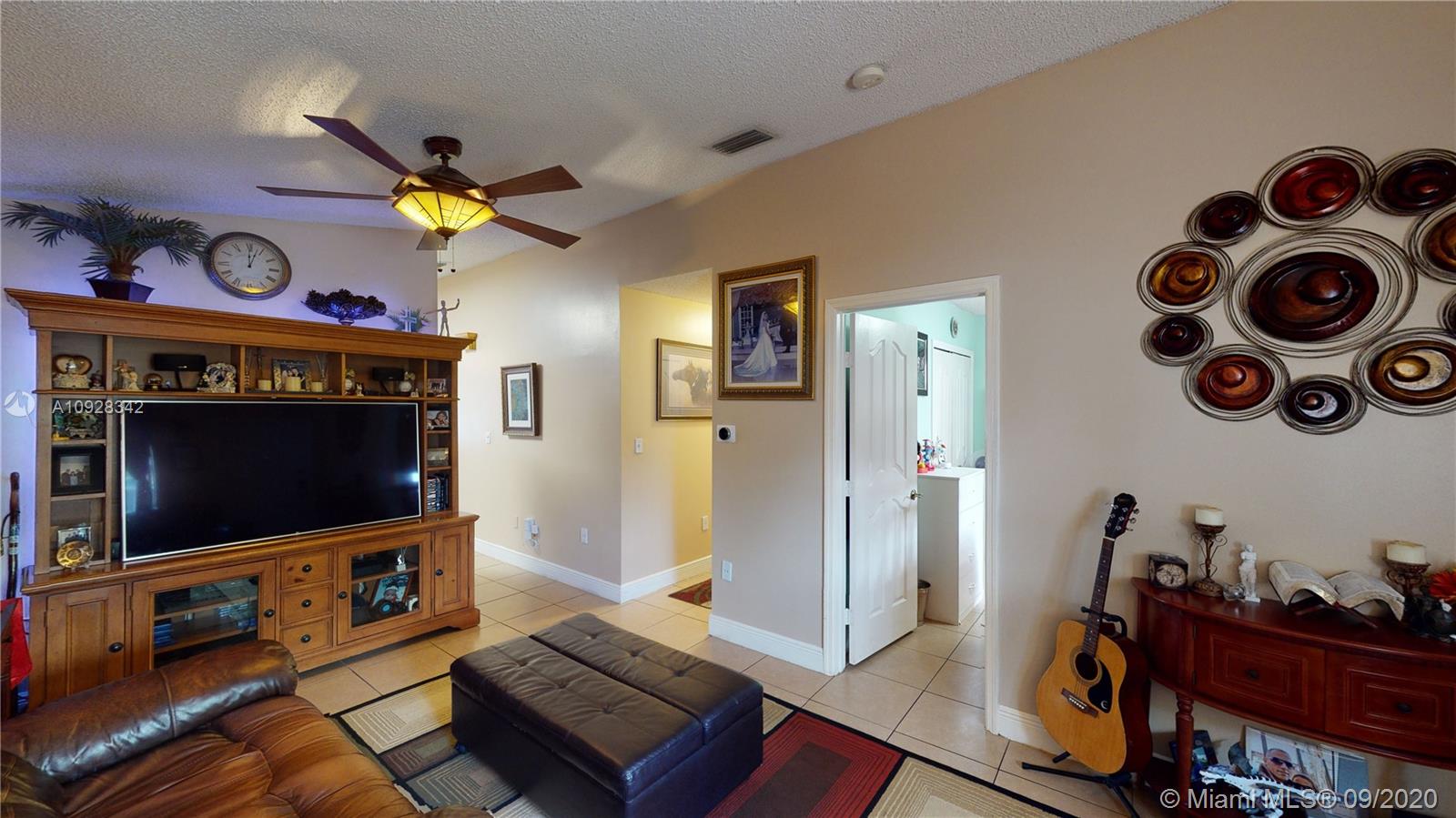 Hialeah, FL 33015,18862 NW 86th Ct #4005