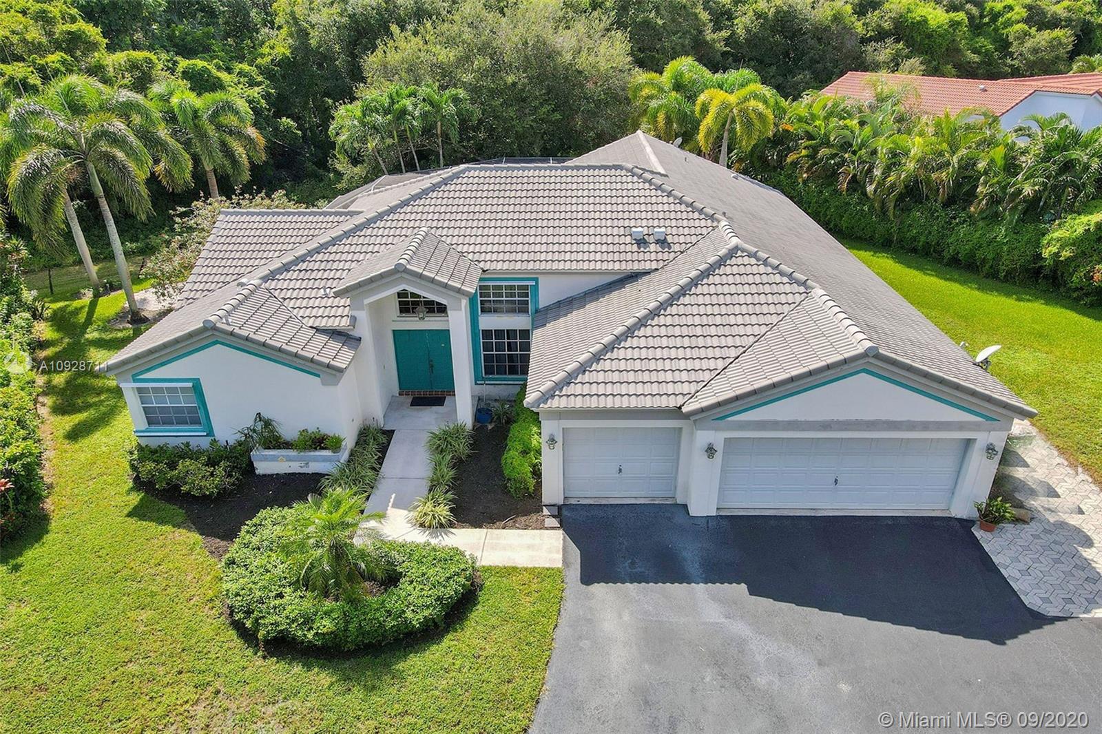 9647 Sugar Pines Ct, Davie, FL 33328