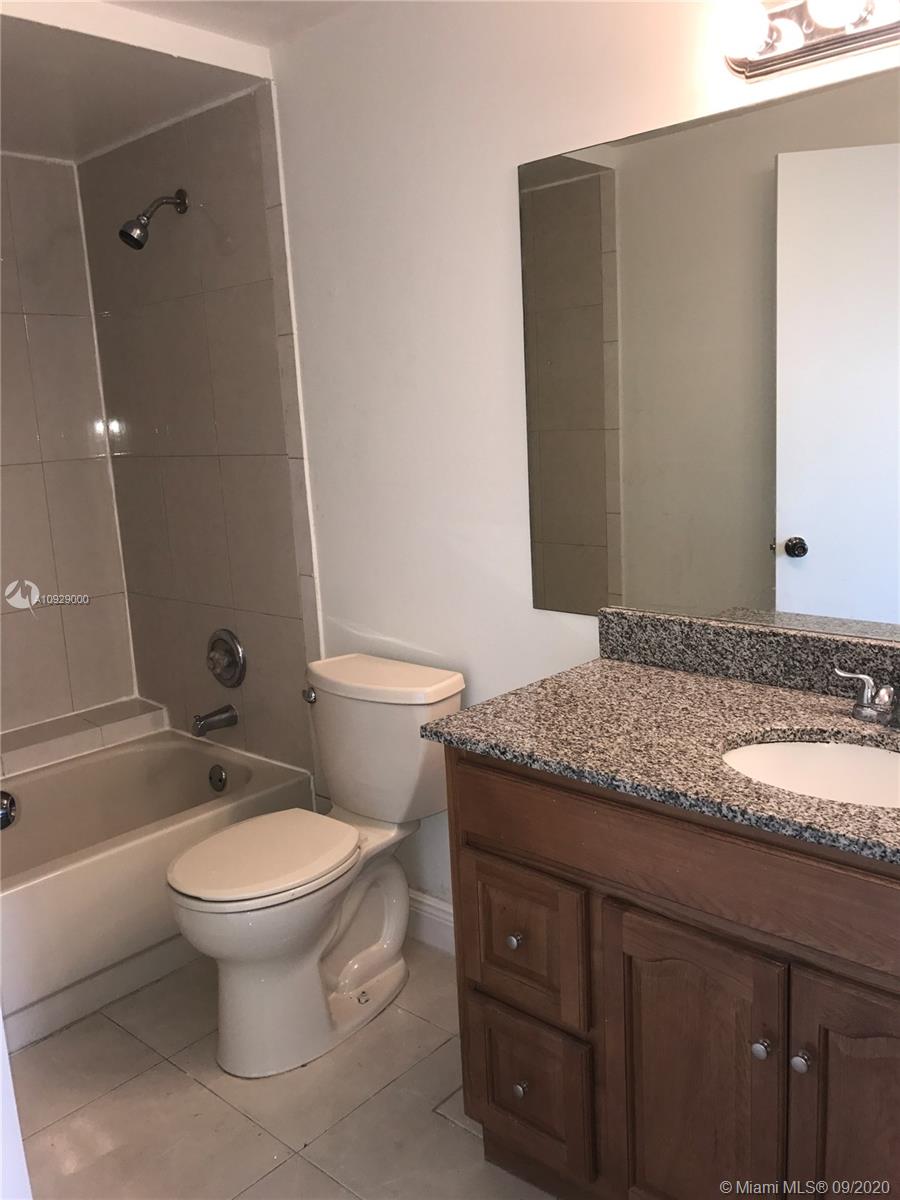 Doral, FL 33166,8290 Lake Dr #106