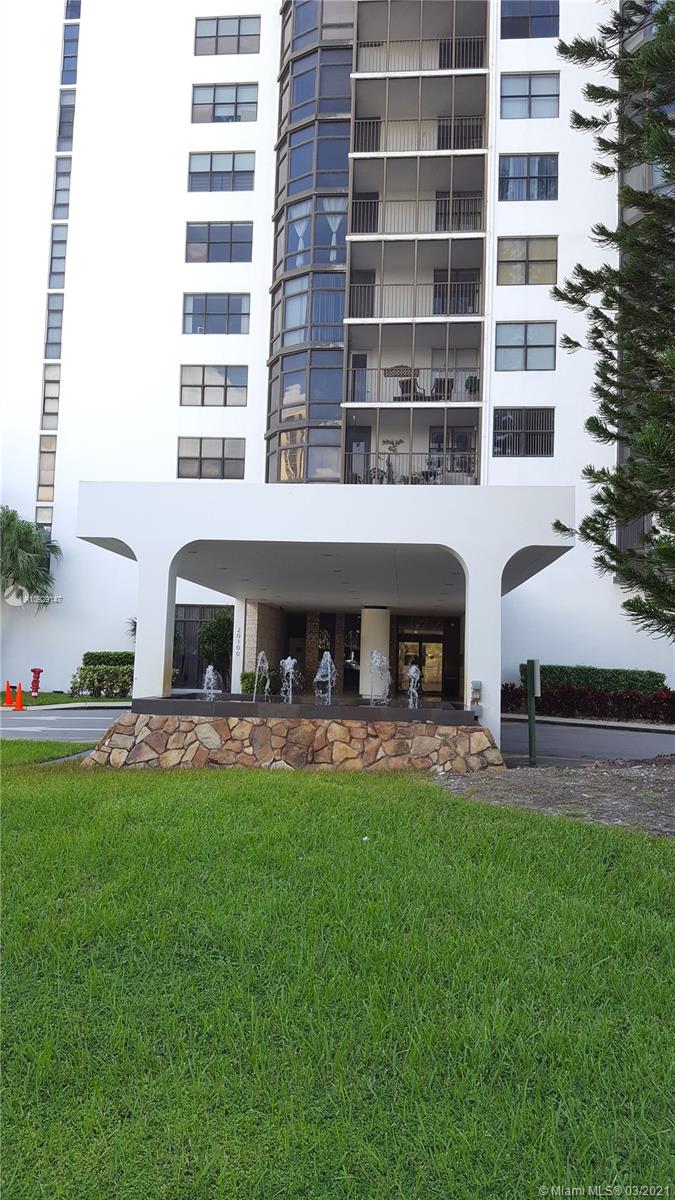 20100 W Country Club Dr #505, Aventura, FL 33180