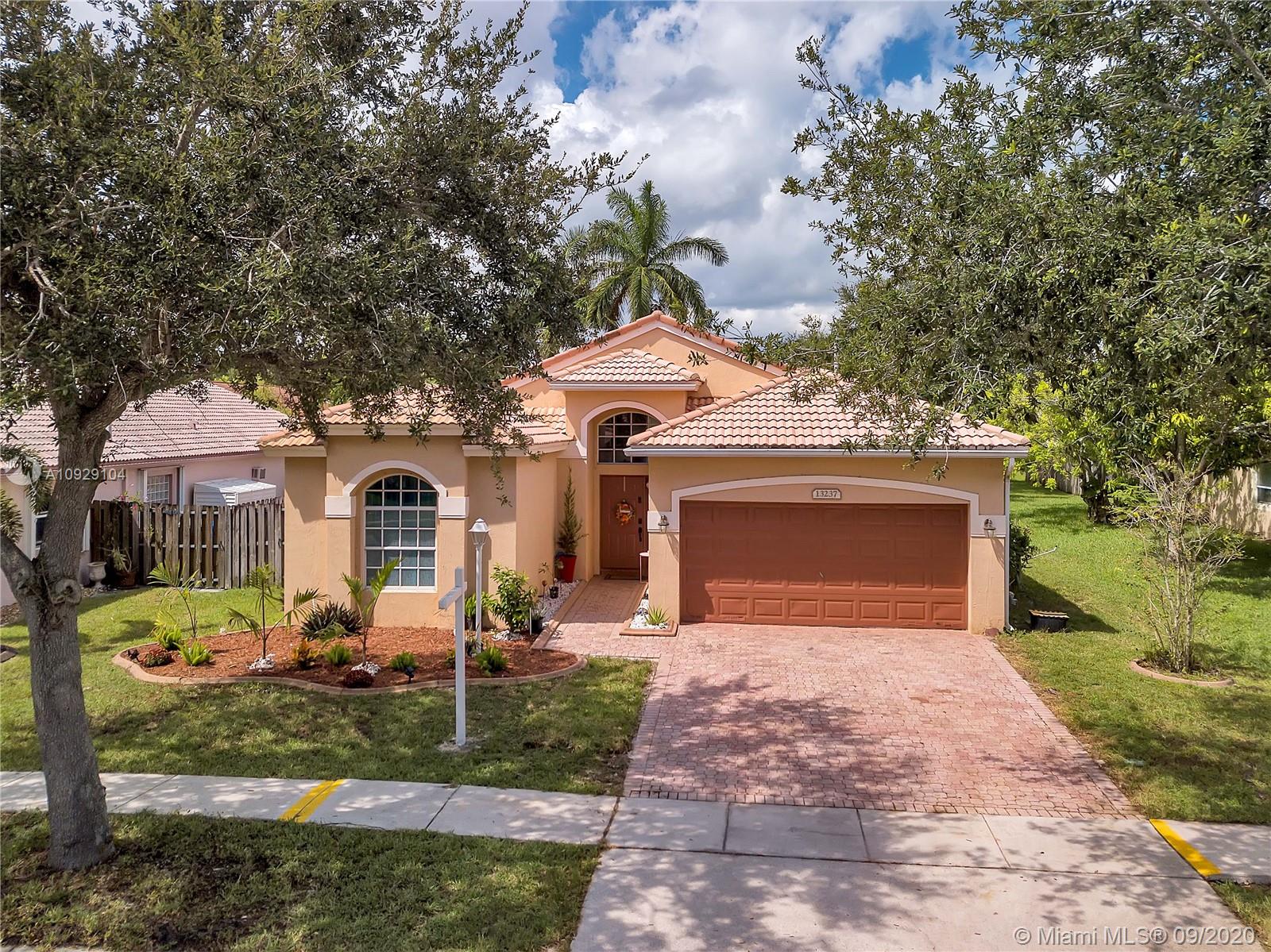 13237 NW 15th Ct, Pembroke Pines, FL 33028