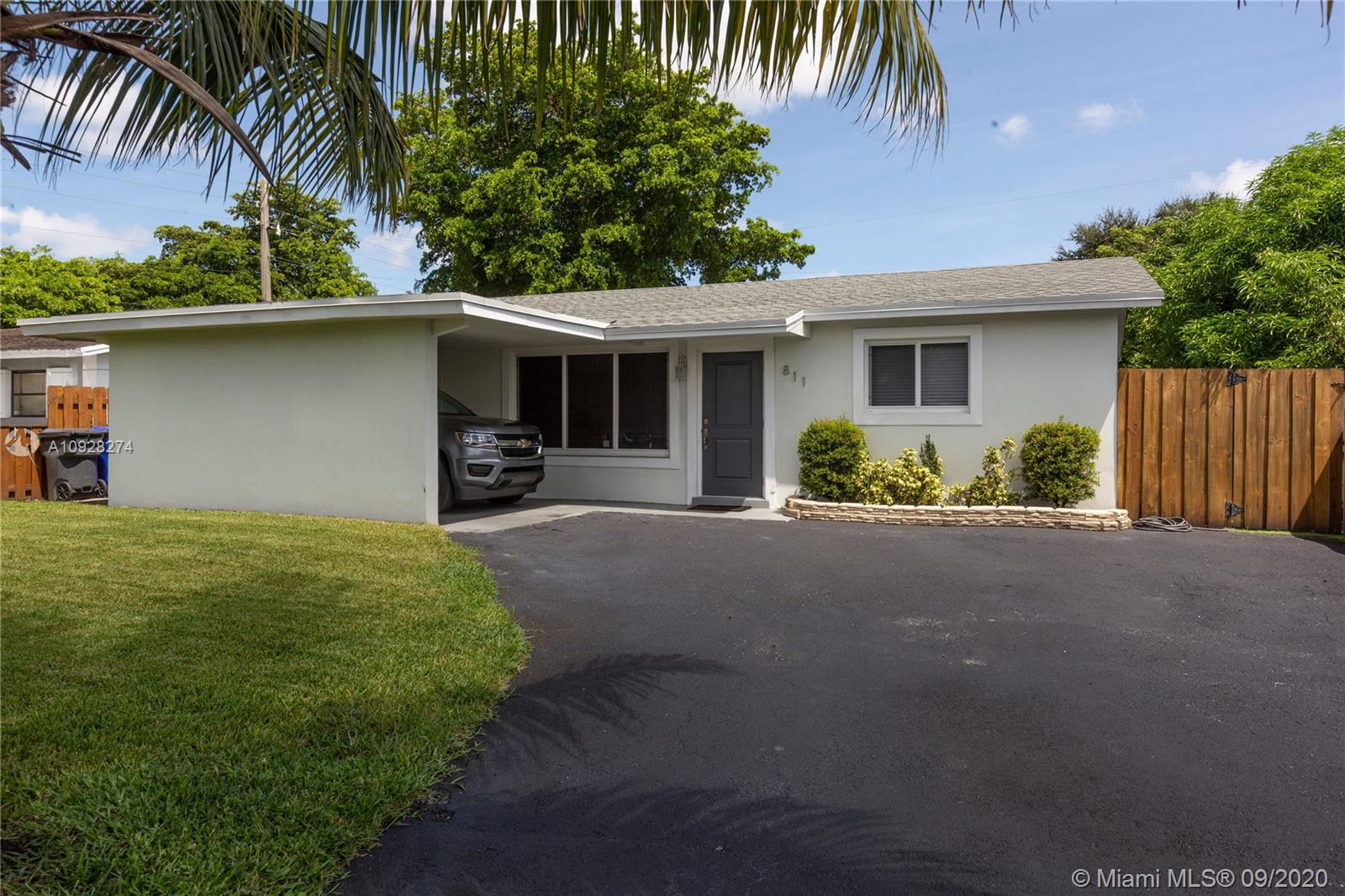 811 N 72nd Ter, Hollywood, FL 33024