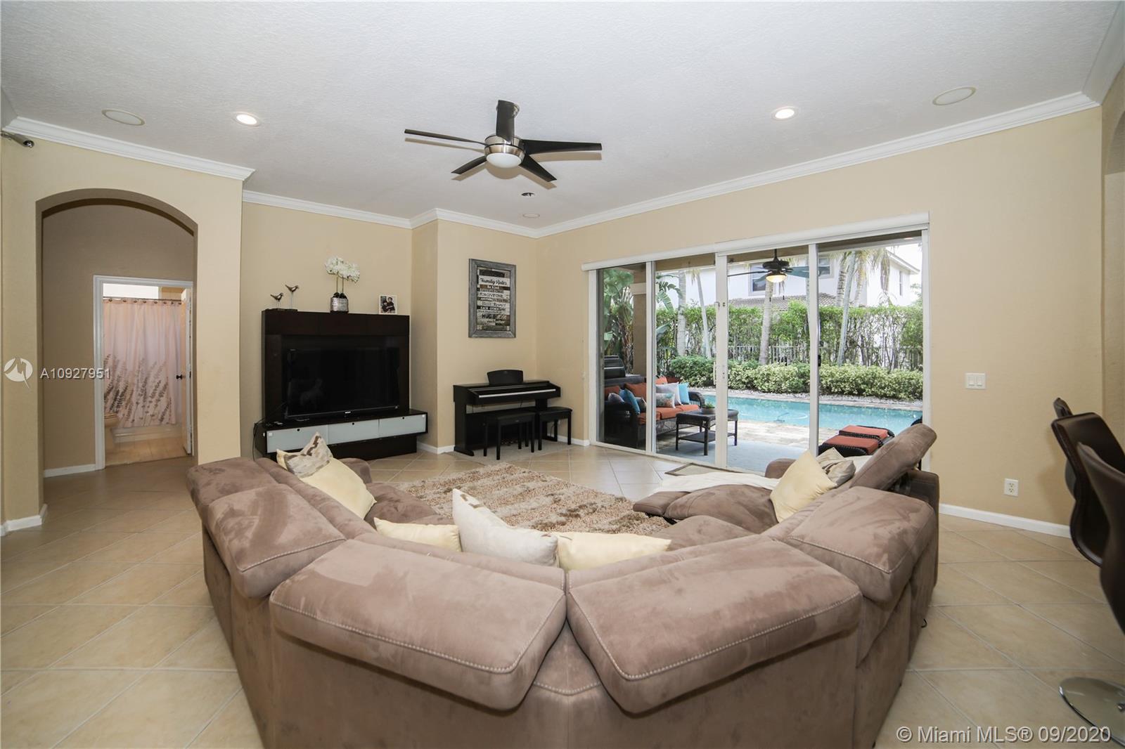 Weston, FL 33327,1816 Harbor View Cir