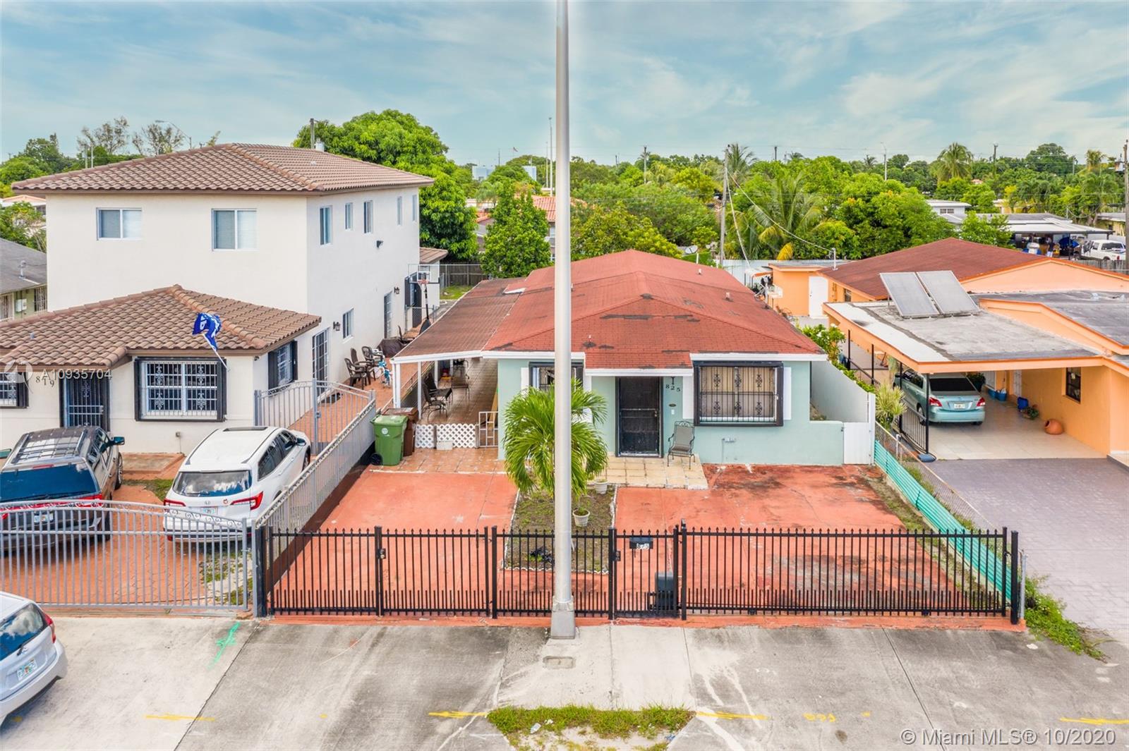 825 E 26th St, Hialeah, FL 33013