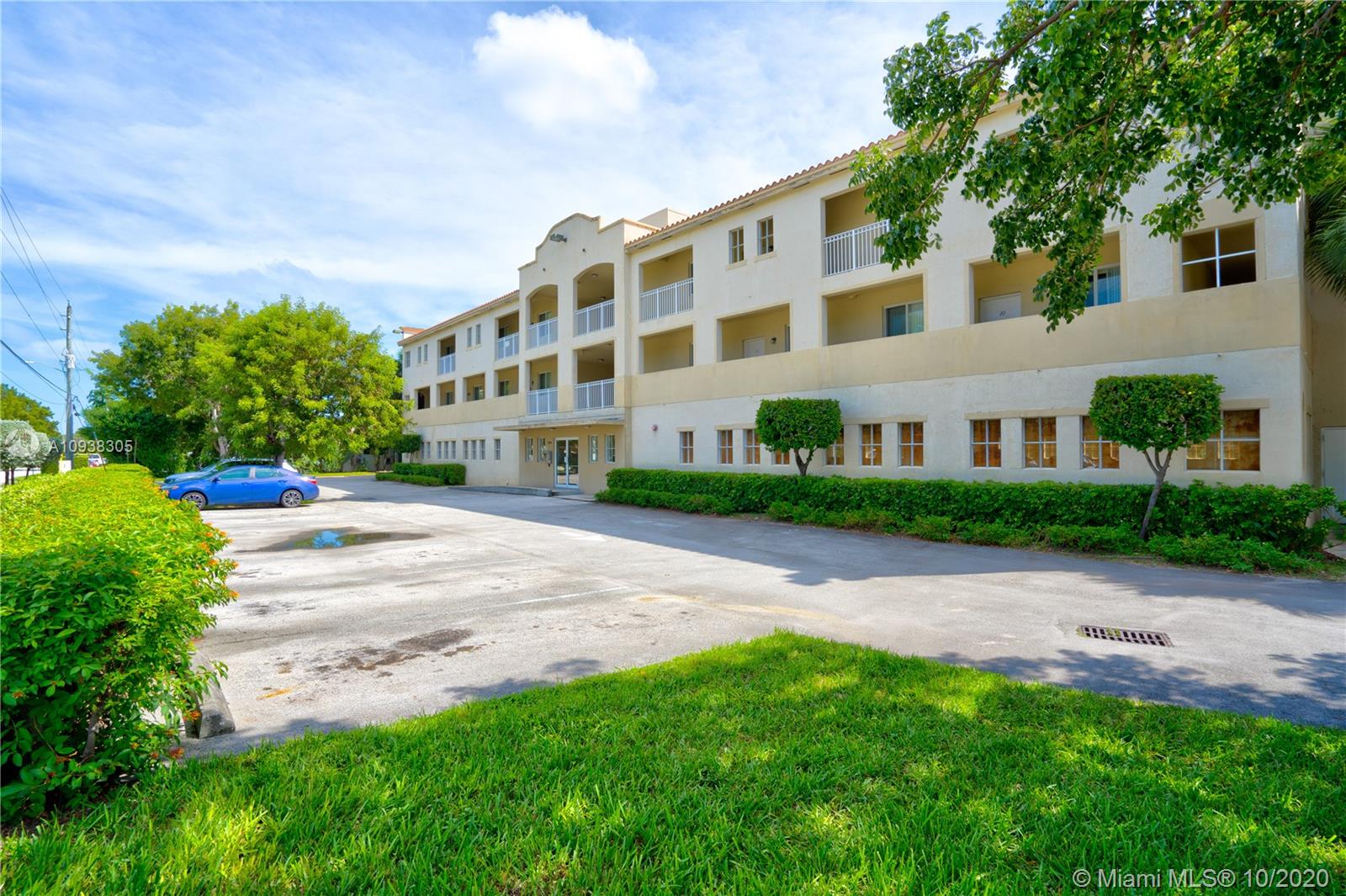 1200 NE 105th St #37, Miami Shores, FL 33138