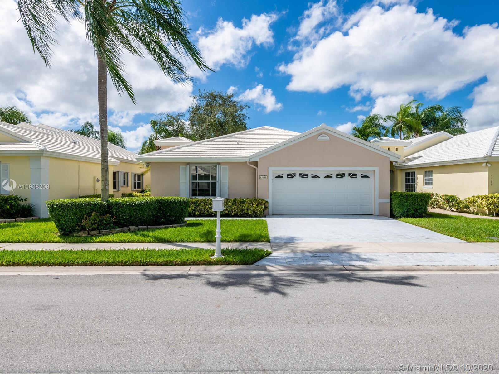 15230 Wilshire Way, Pembroke Pines, FL 33027