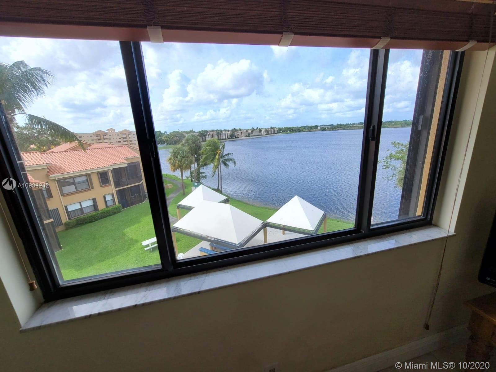 Miami Lakes, FL 33014,15549 N Miami Lakeway N #306