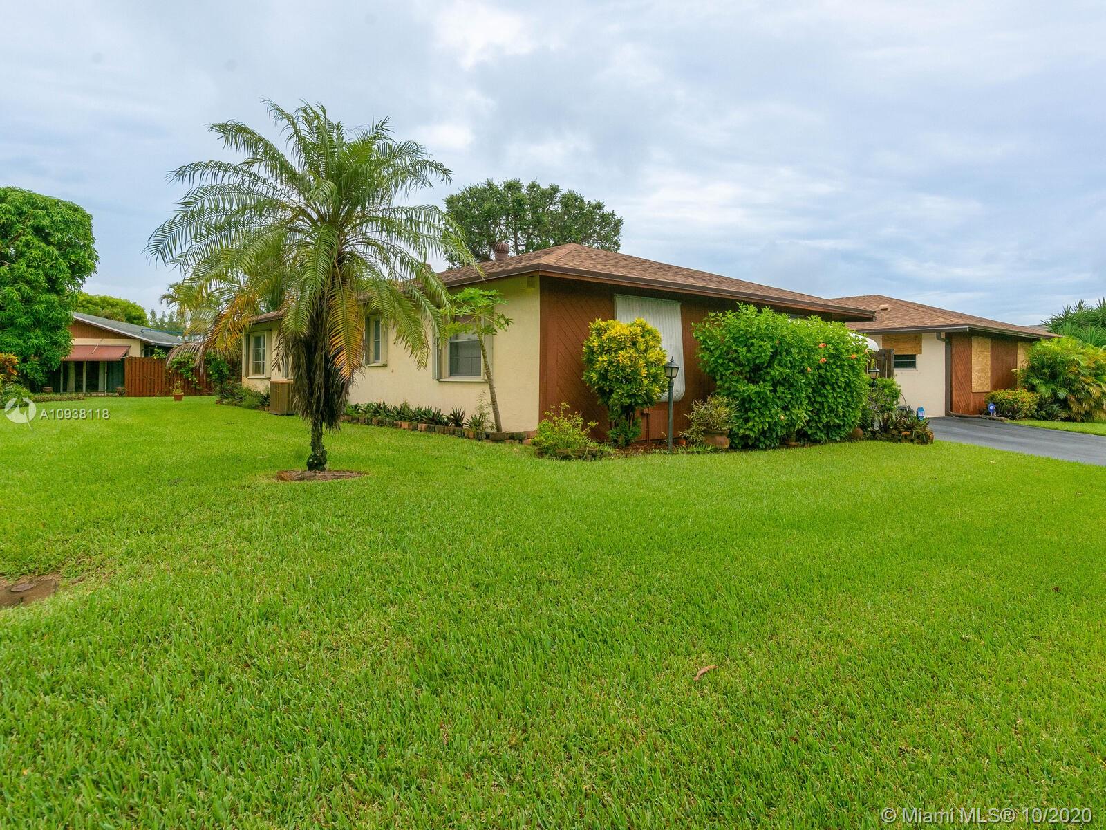 Boynton Beach, FL 33435,521 SE 27th Way #39