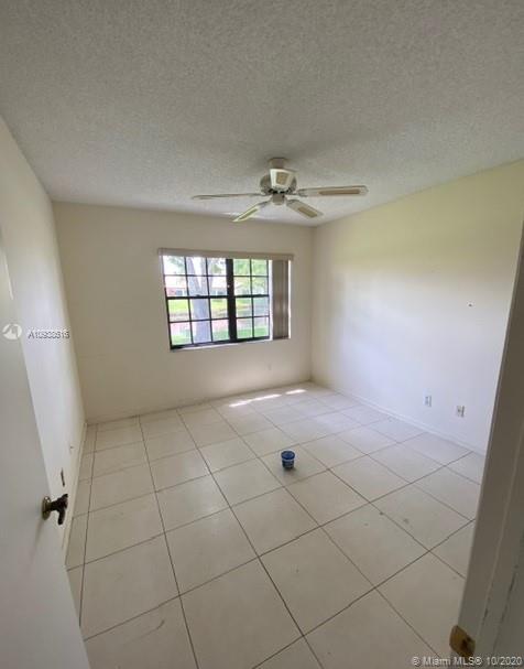 Boynton Beach, FL 33472,8195 Mooring Cir