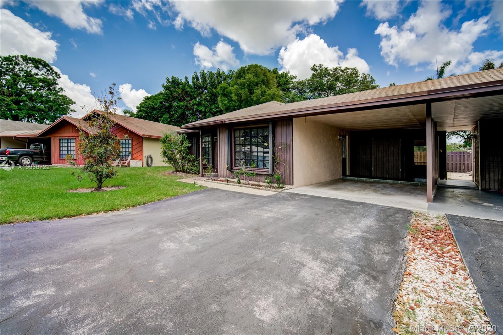 3717 W Citrus Trce #8, Davie, FL 33328