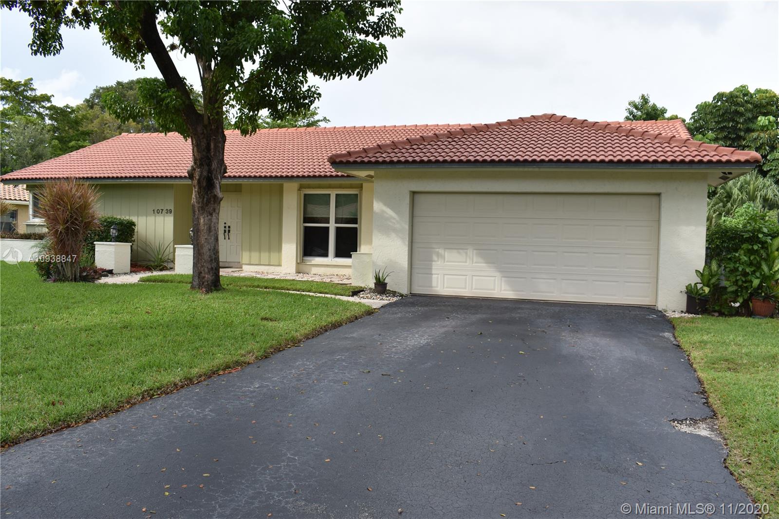 Coral Springs, FL 33071,10739 NW 19th Street