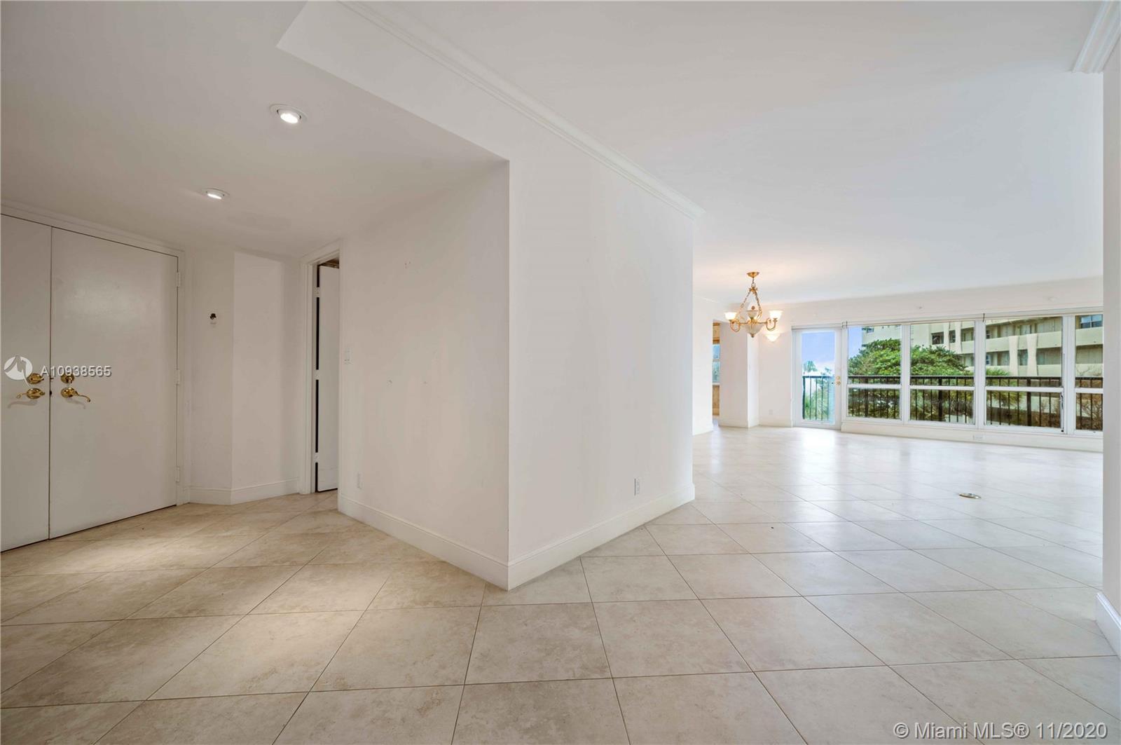 Lauderdale By The Sea, FL 33062,1800 S Ocean Blvd #307